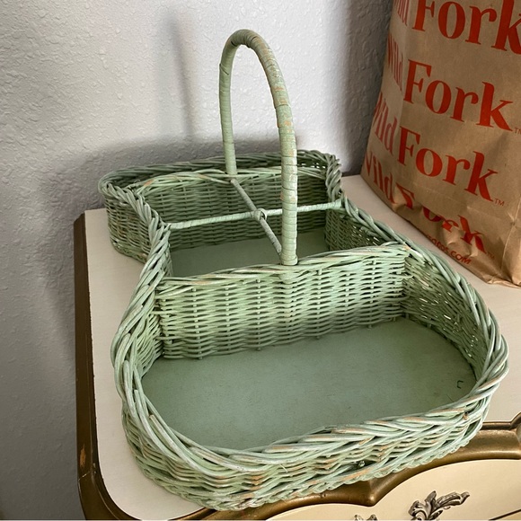 Wicker Caddy Serving Tray - Picture 3 of 5